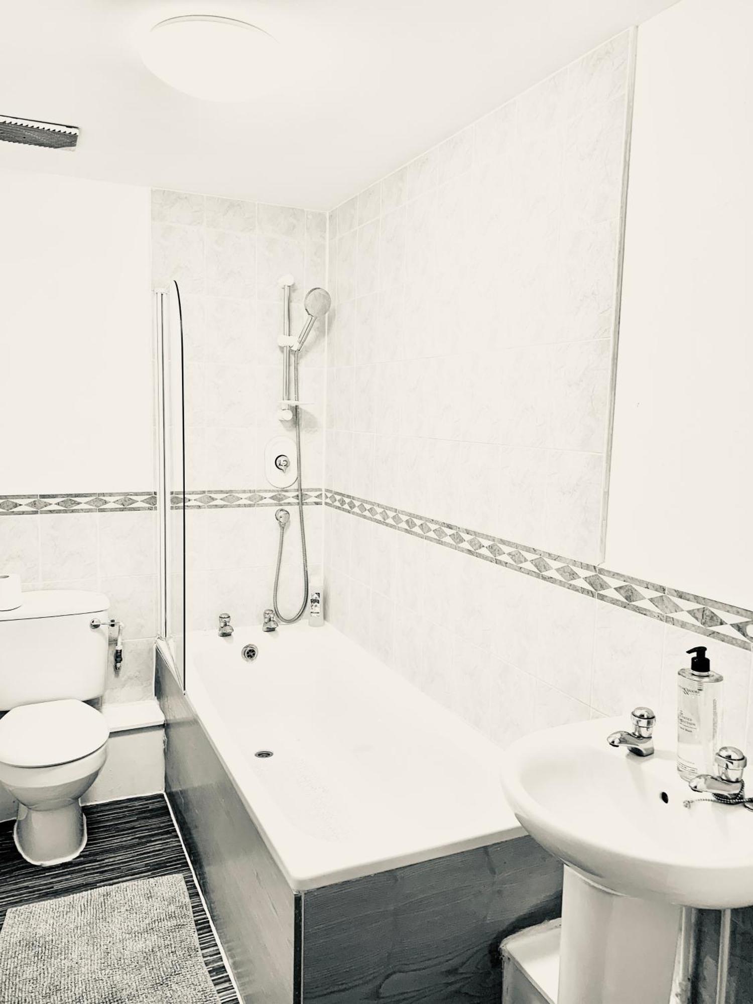 Tower Bridge London, 2 Bedrooms, Reception, Kitchen, Parking Exterior foto